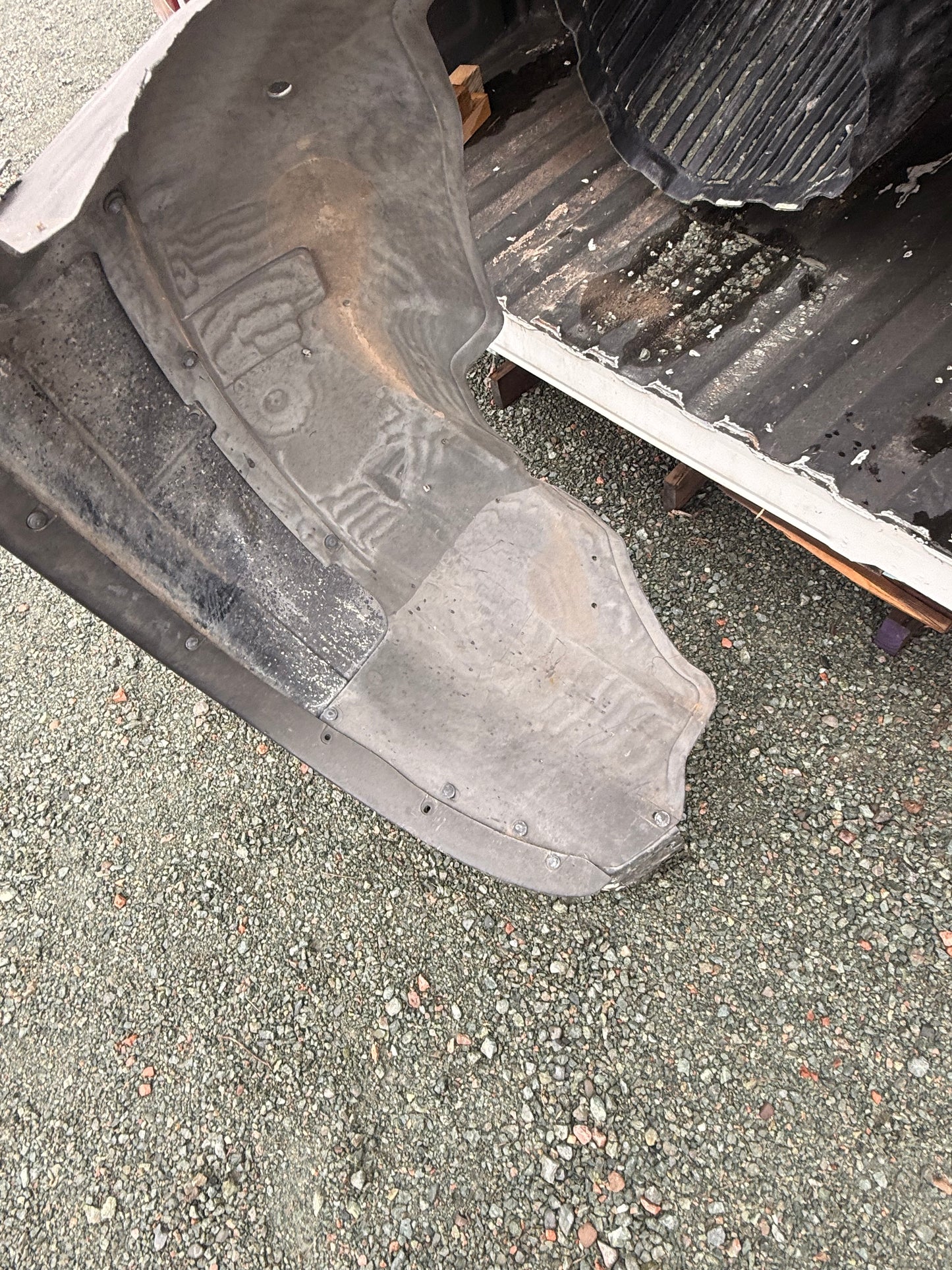 1999-2003 Chevrolet Silverado 1500 2500 3500 Passenger Side Fender