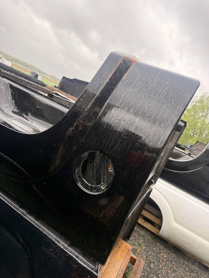 2007-2013 GMC Sierra 1500 5’8” Short Bed Truck Box