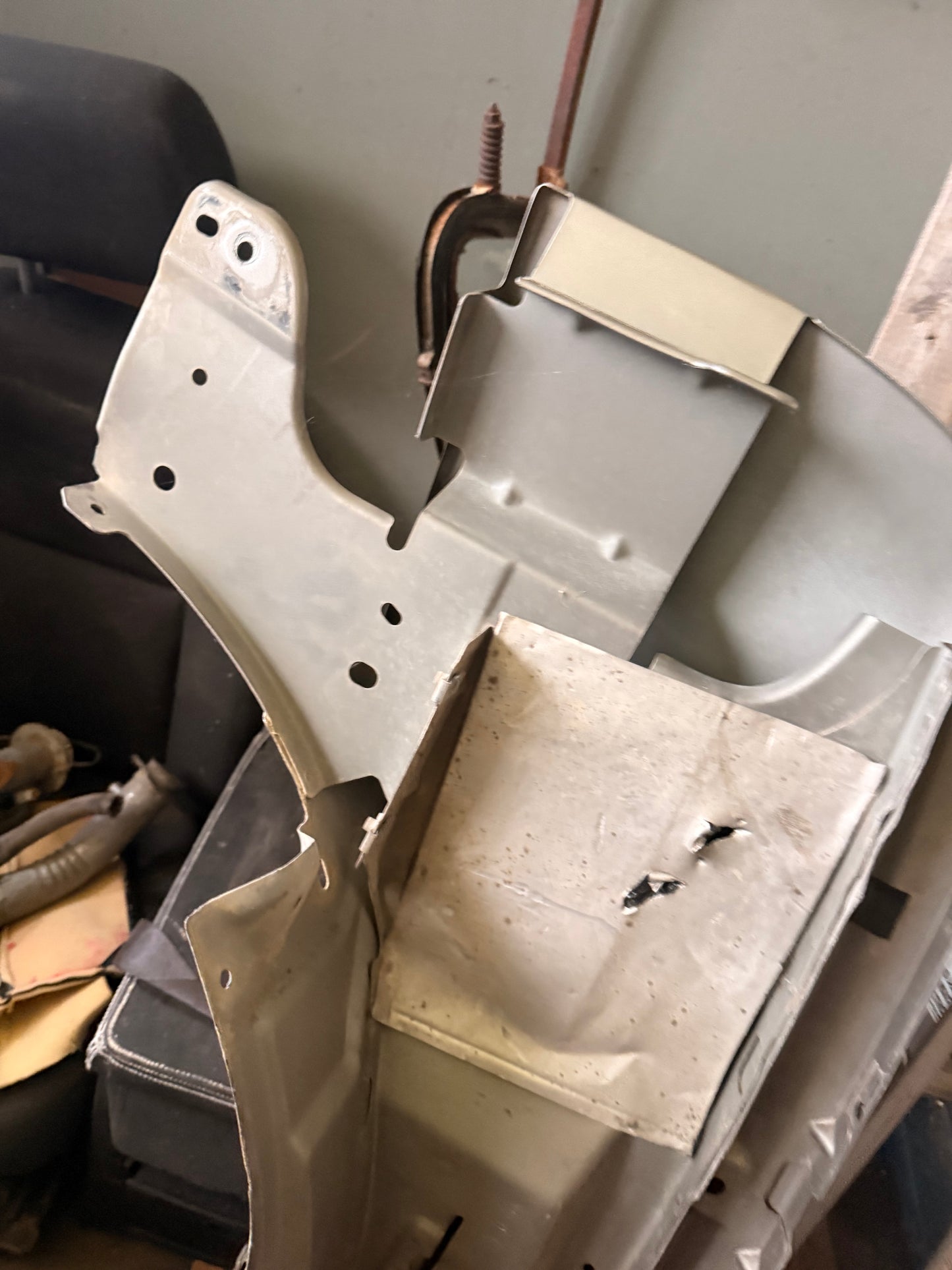 2003-2006 Chevrolet Silverado “Cat Eye” Passenger Side Fender