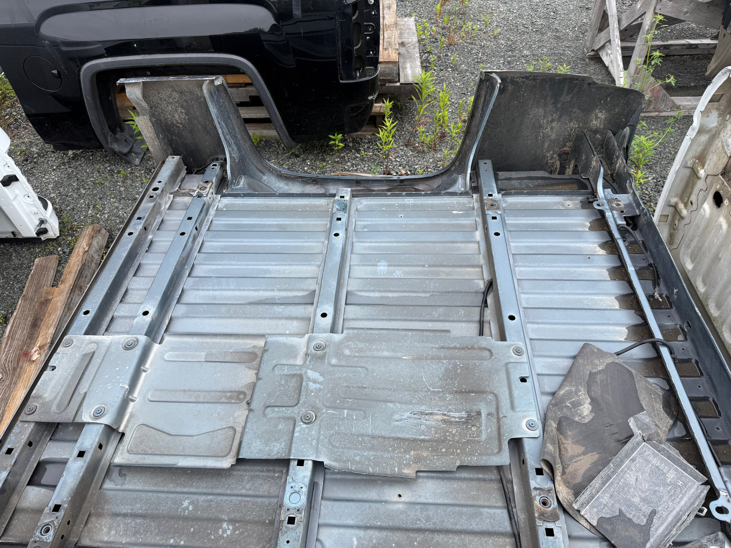 2007-2013 Chevrolet Silverado 1500 5’8” Short Bed Truck Box