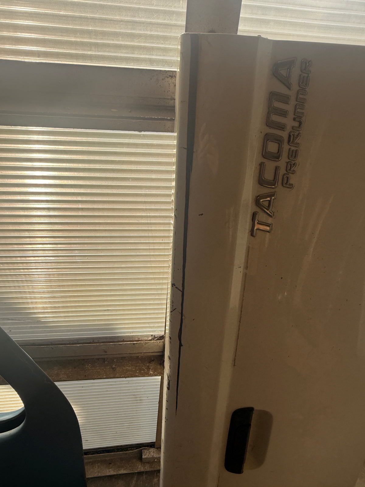 1996-2004 Toyota Tacoma OEM Tailgate