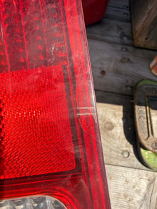 1999-2007 Ford F-250 F-350 OEM Driver Side Tail Light