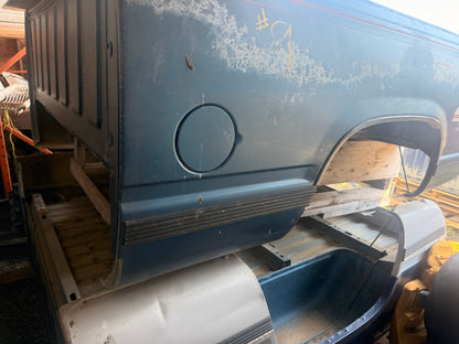 1988–1998 GMC Sierra 1500 2500 3500 6'6" Standard Bed Truck Box