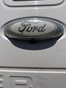 2011–2016 Ford F-250 F-350 Tailgate with Step and Camera