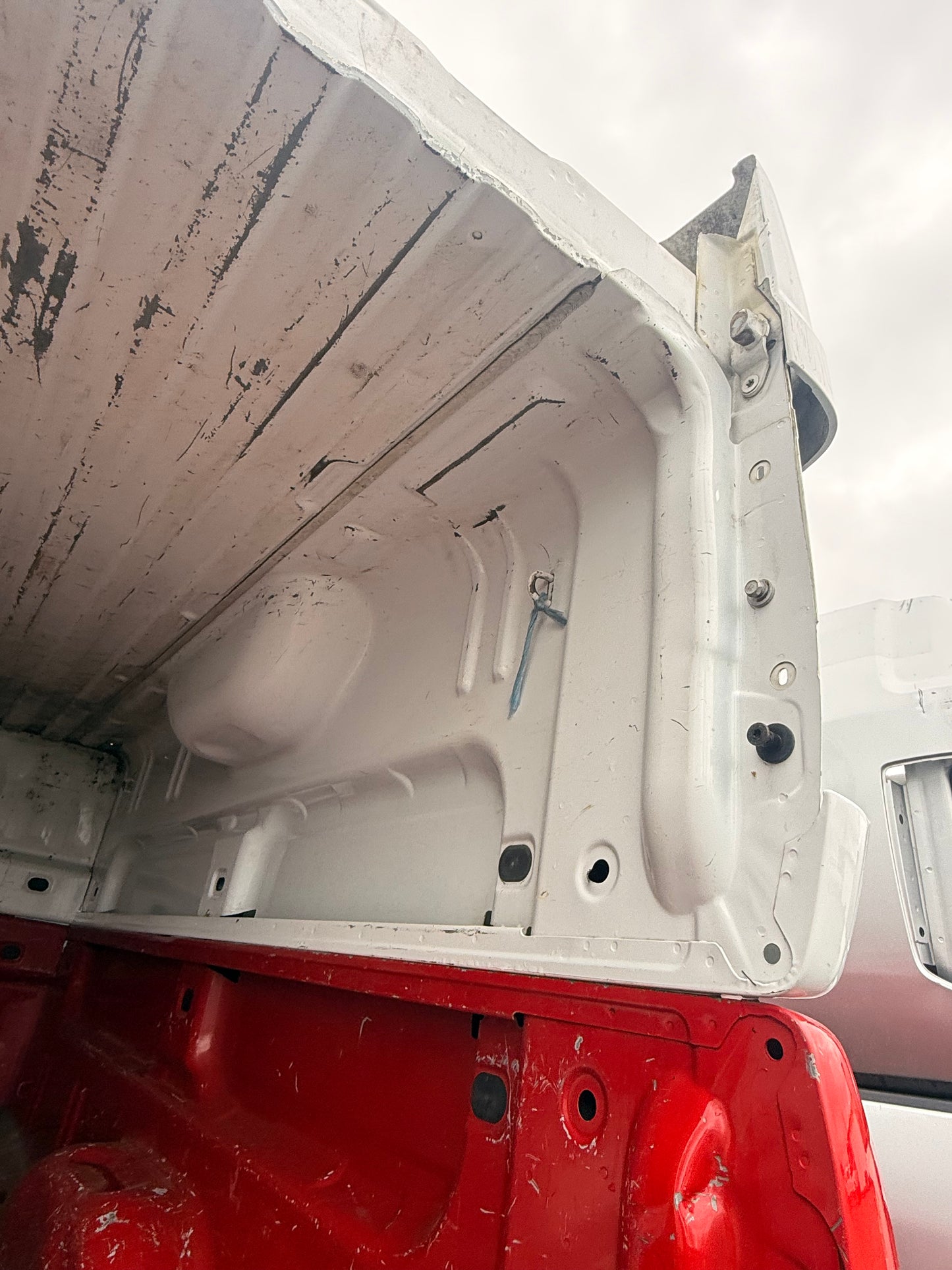 2007–2013 Chevrolet Silverado 1500 2500 3500 8ft Long Bed Truck Box