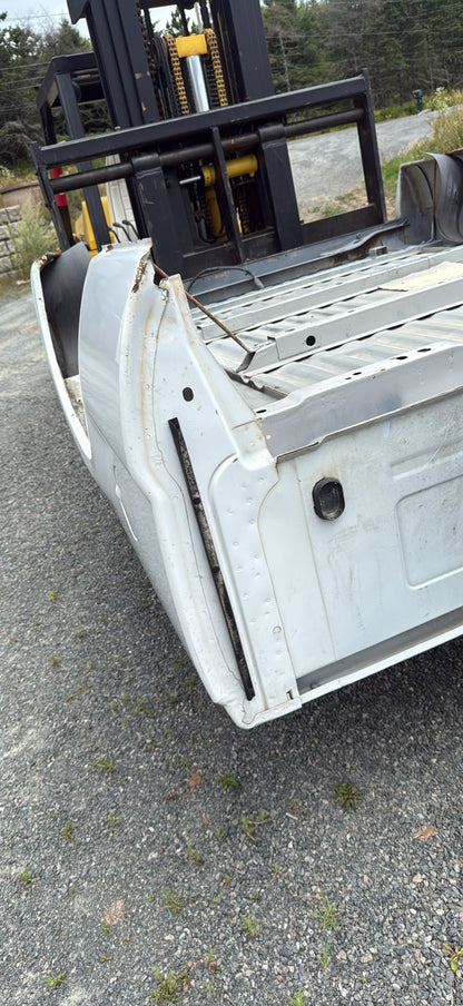 1999-2010 Ford F-250/F-350 6'9" Long Truck Box