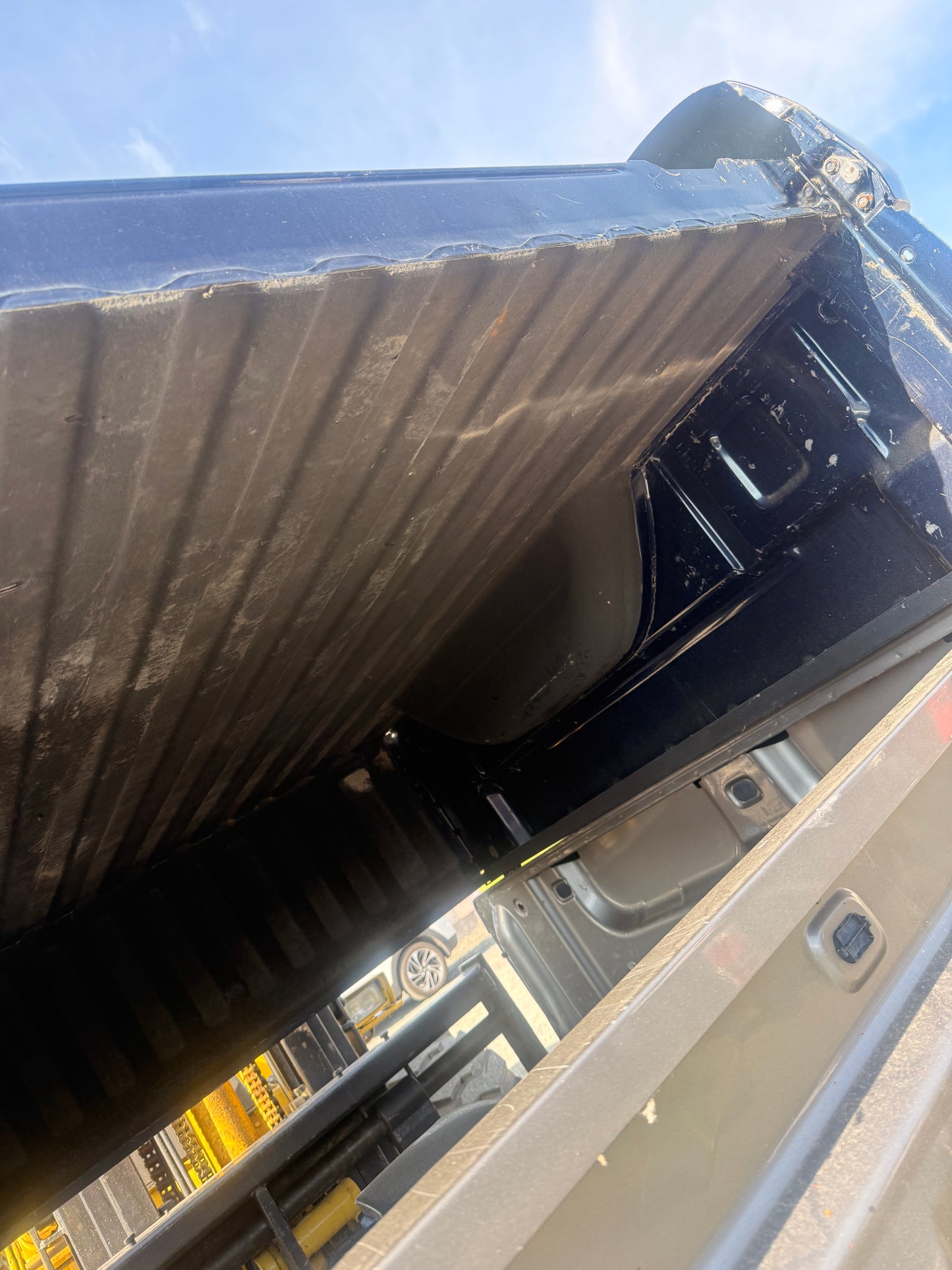 1999-2007 Chevrolet Silverado 1500 5’8” Short Bed Truck Box