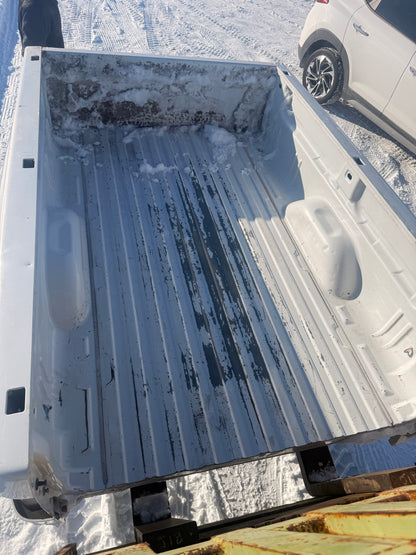 2007–2013 Chevrolet Silverado 1500/2500/3500 8ft Truck Box | White OEM Long Bed