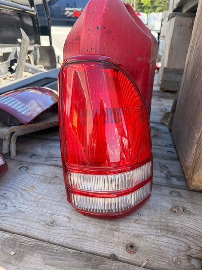1997–2004 Dodge Dakota OEM Passenger Side Tail Light