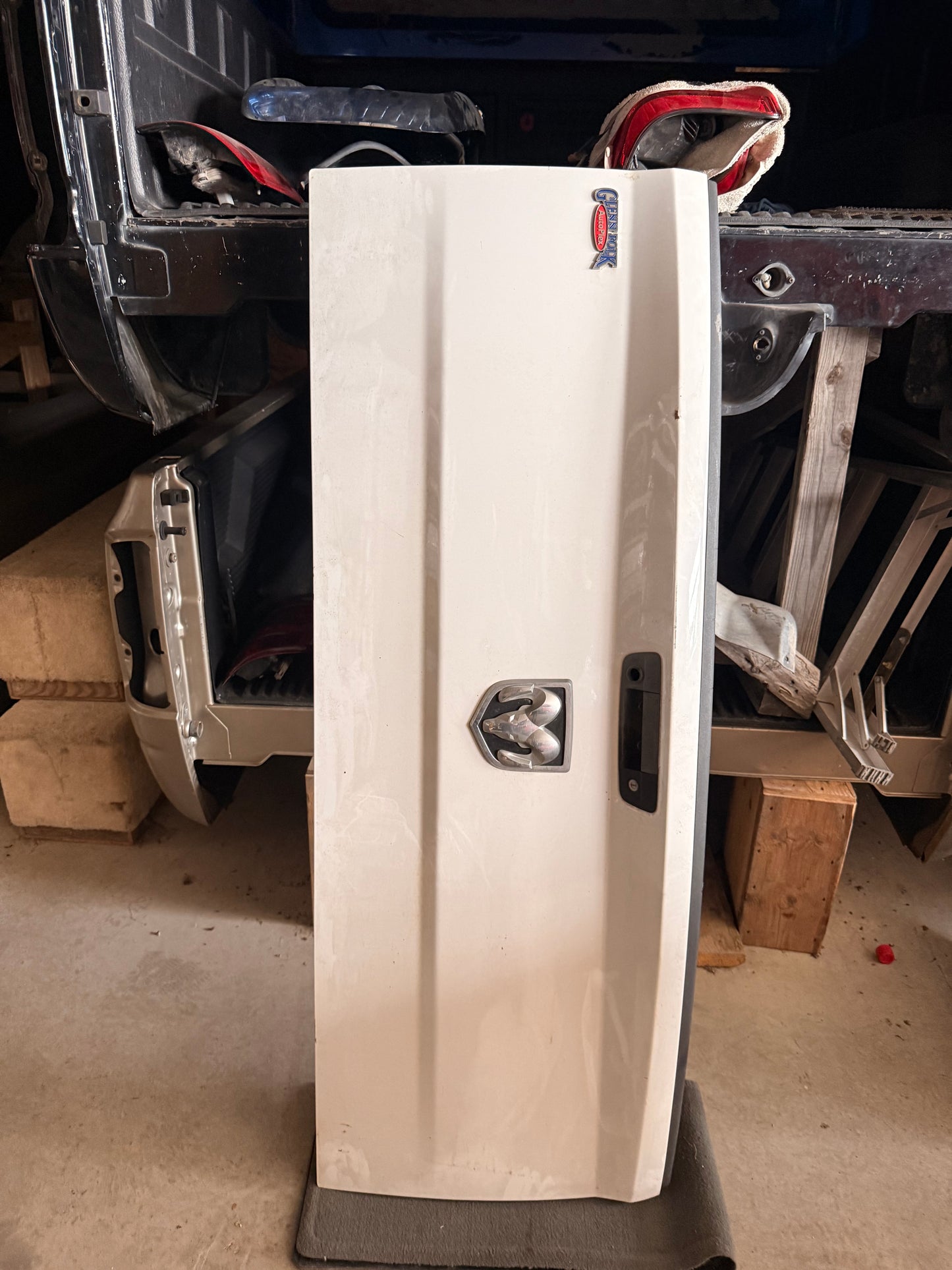 2009-2018 Dodge Ram 1500 2500 3500 OEM Tailgate