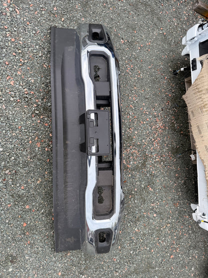 2023–2025 Ford F-250 F-350 F-450 F-550 OEM Chrome Front Bumper