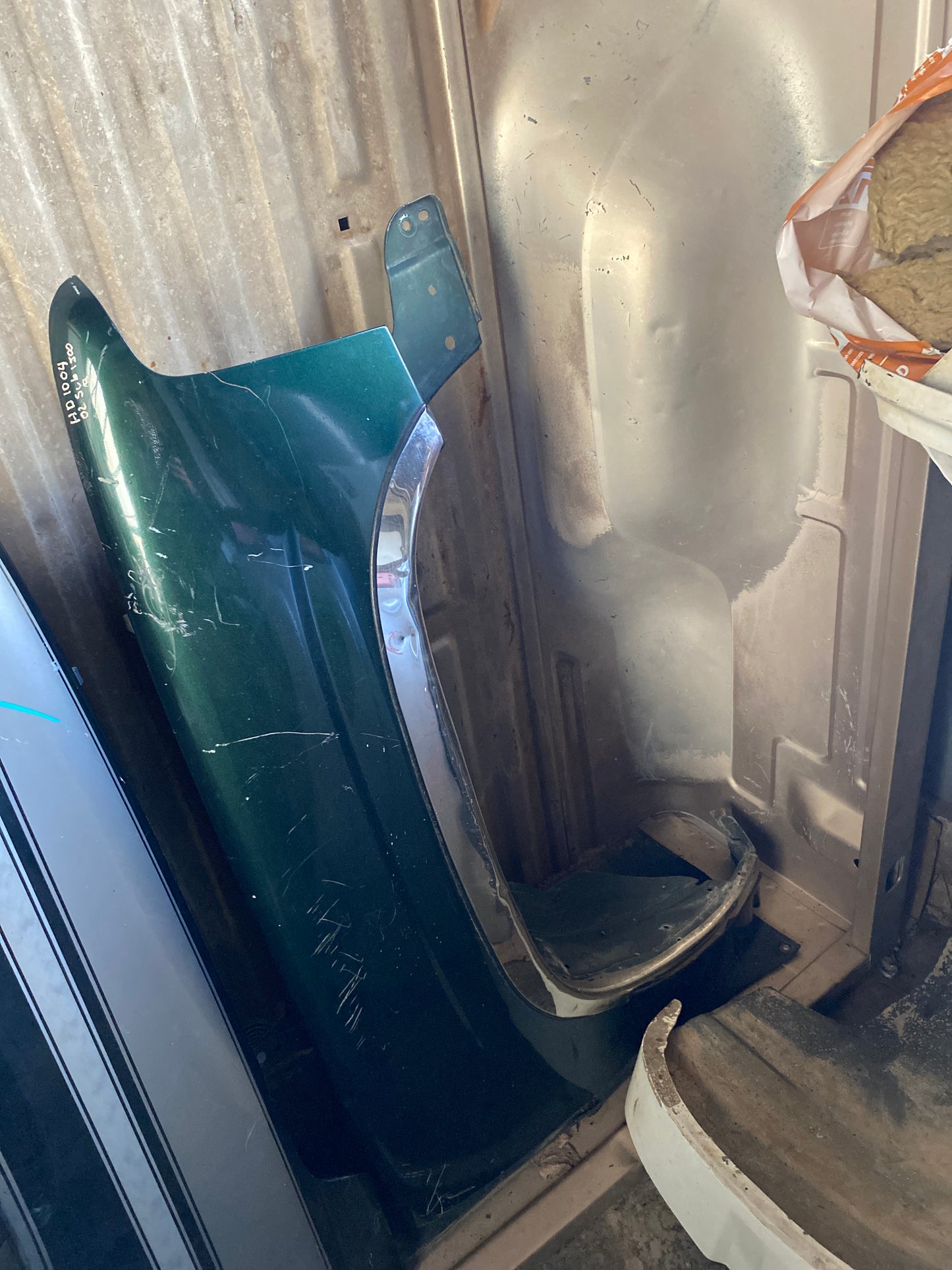 1999-2007 Chevrolet Silverado 1500/2500/3500 Passenger Side Fender