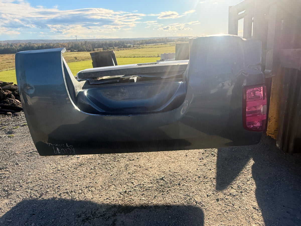 2007-2013 Chevrolet Silverado 1500 5’8” Short Bed Truck Box