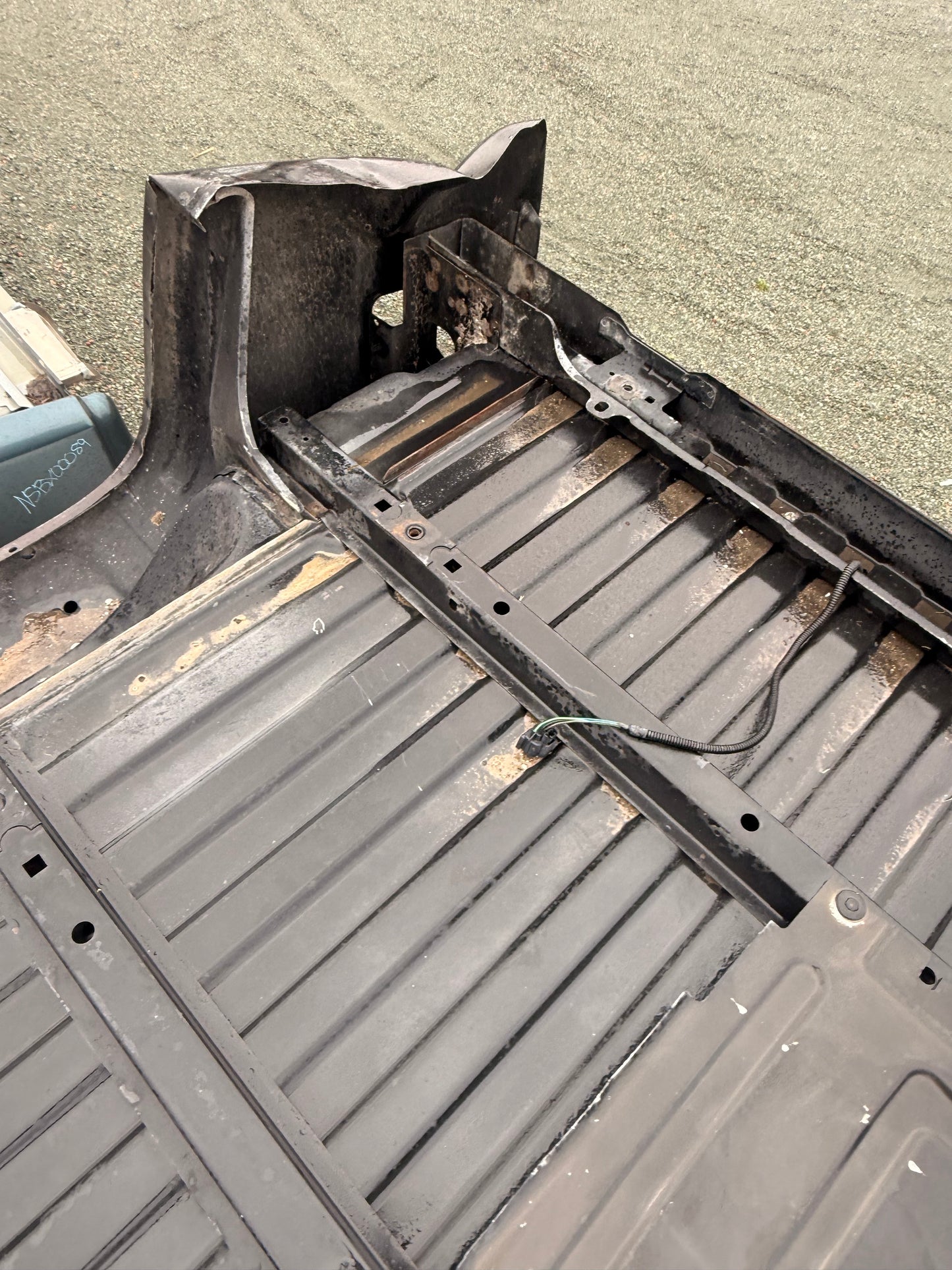 2007-2013 Chevrolet Silverado 1500 5’8” Short Bed Truck Box