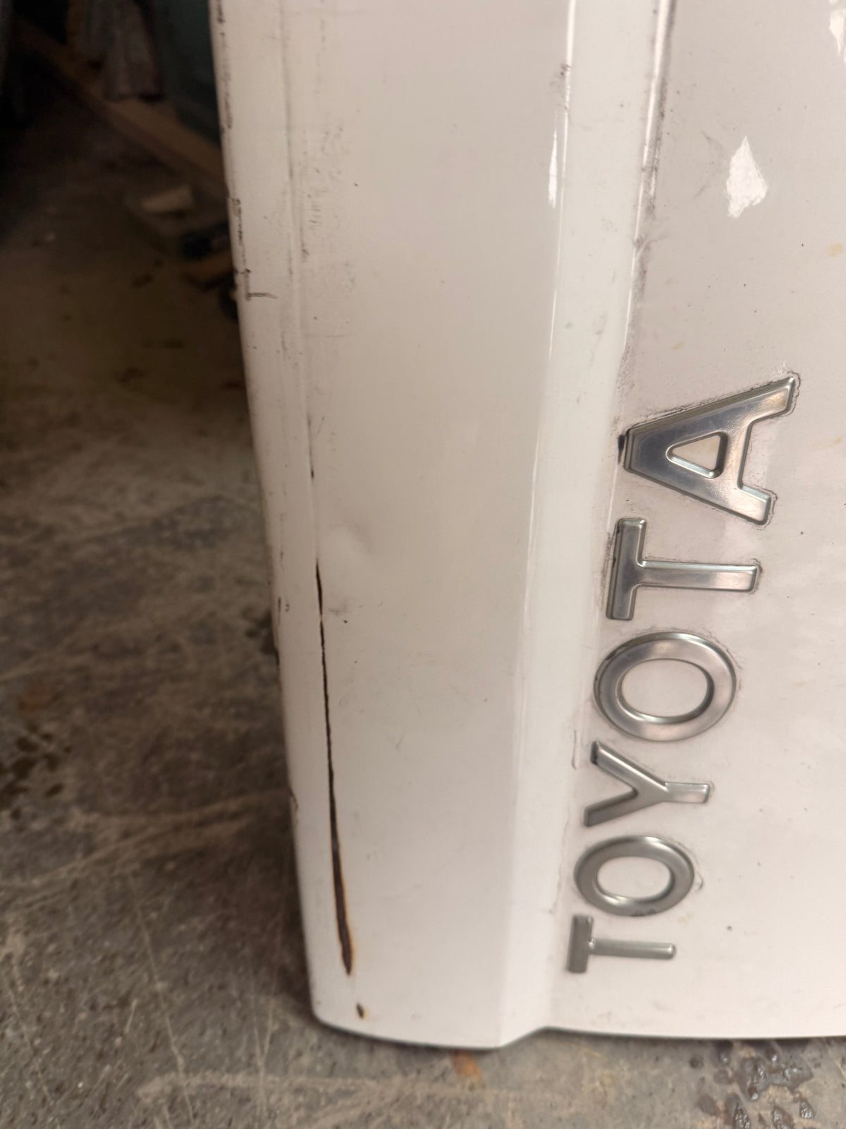 1996-2004 Toyota Tacoma OEM Tailgate