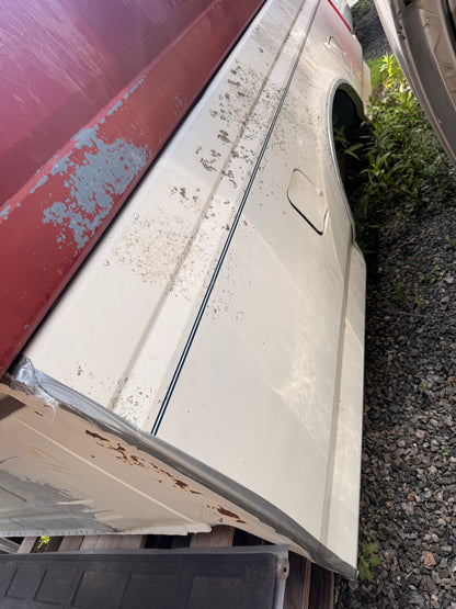 1987-1997 Ford F-150 F-250 F-350 8’ Long Bed Truck Box