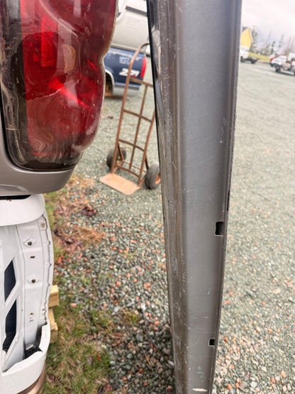 1999-2007 GMC Sierra 1500 2500 3500 Tailgate