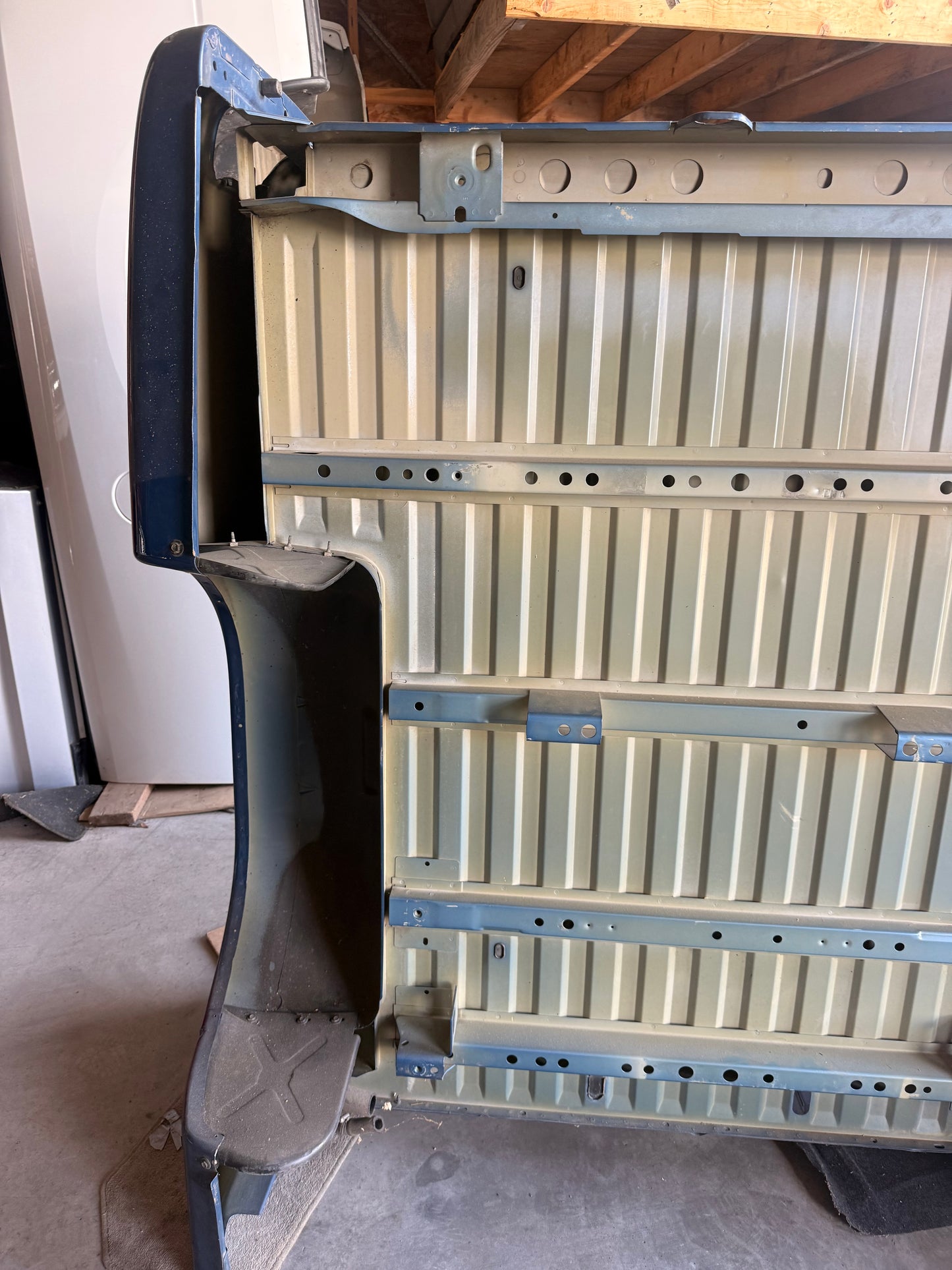 1997-2004 Dodge Dakota 6ft Short Bed Truck Box