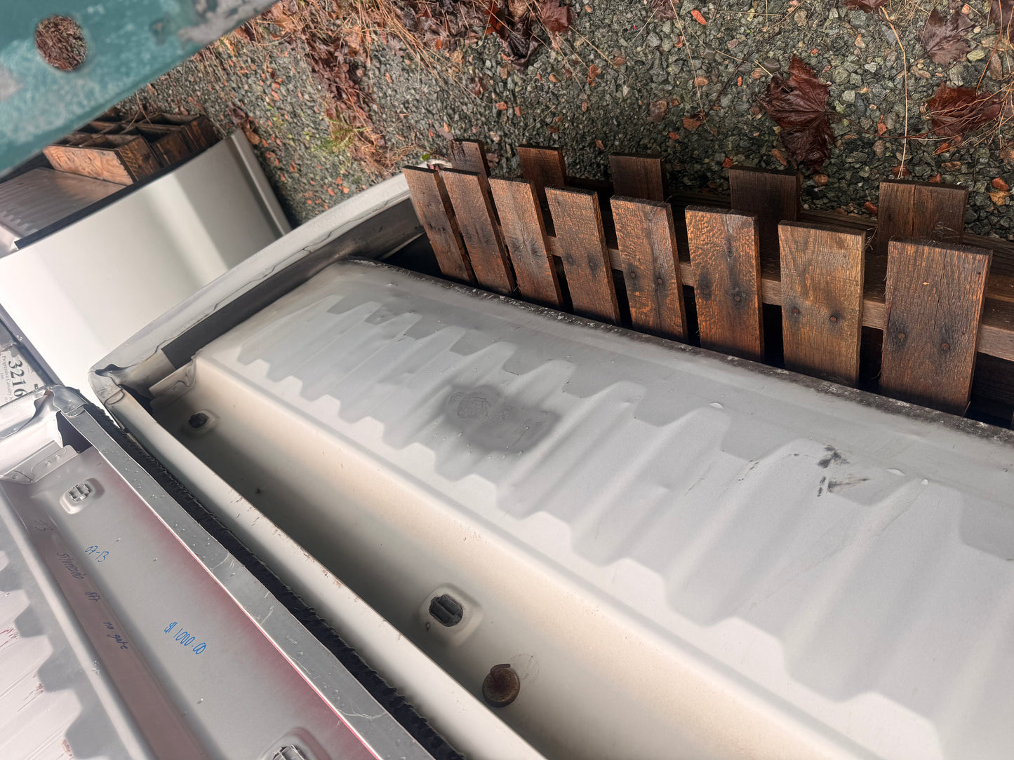 2007–2013 Chevrolet Silverado 1500 2500 3500 8ft Long Bed Truck Box