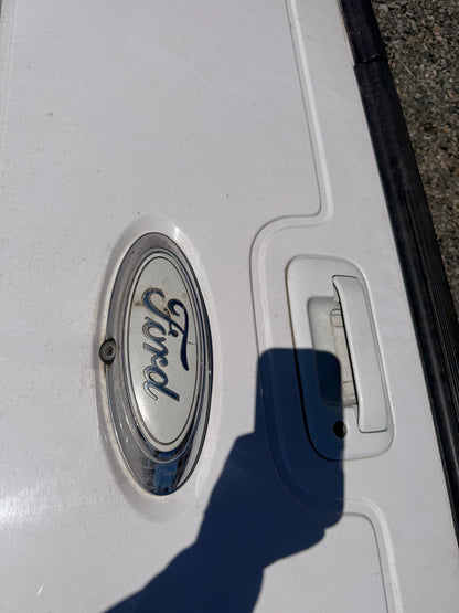 2011–2016 Ford F-250 F-350 Tailgate with Step and Camera