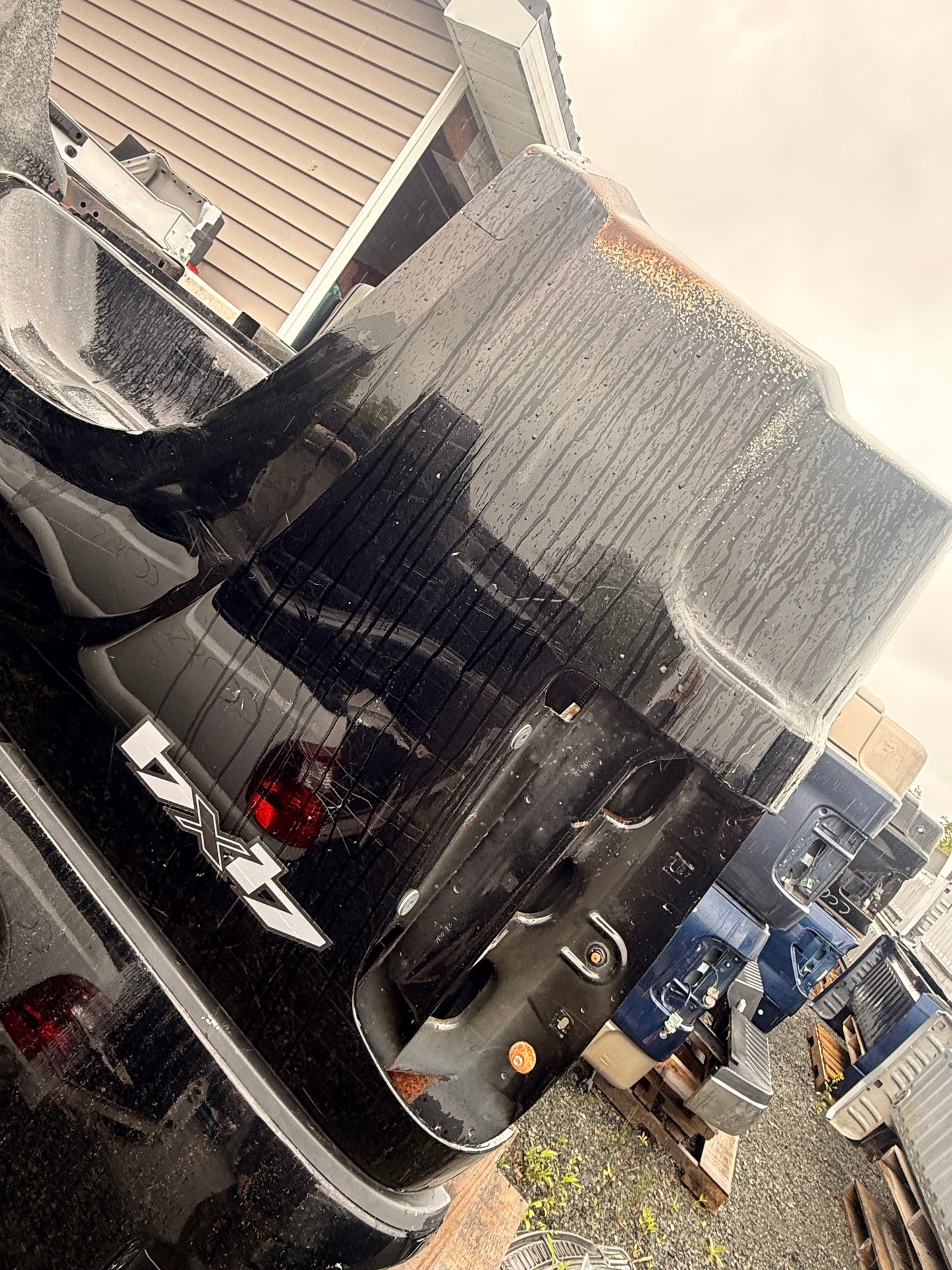 2007-2013 GMC Sierra 1500 5’8” Short Bed Truck Box