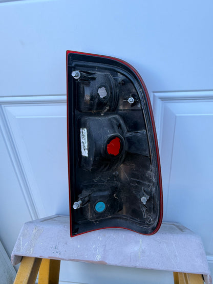 2008–2016 Ford F-250 F-350 F-450 OEM Driver Side Tail Light