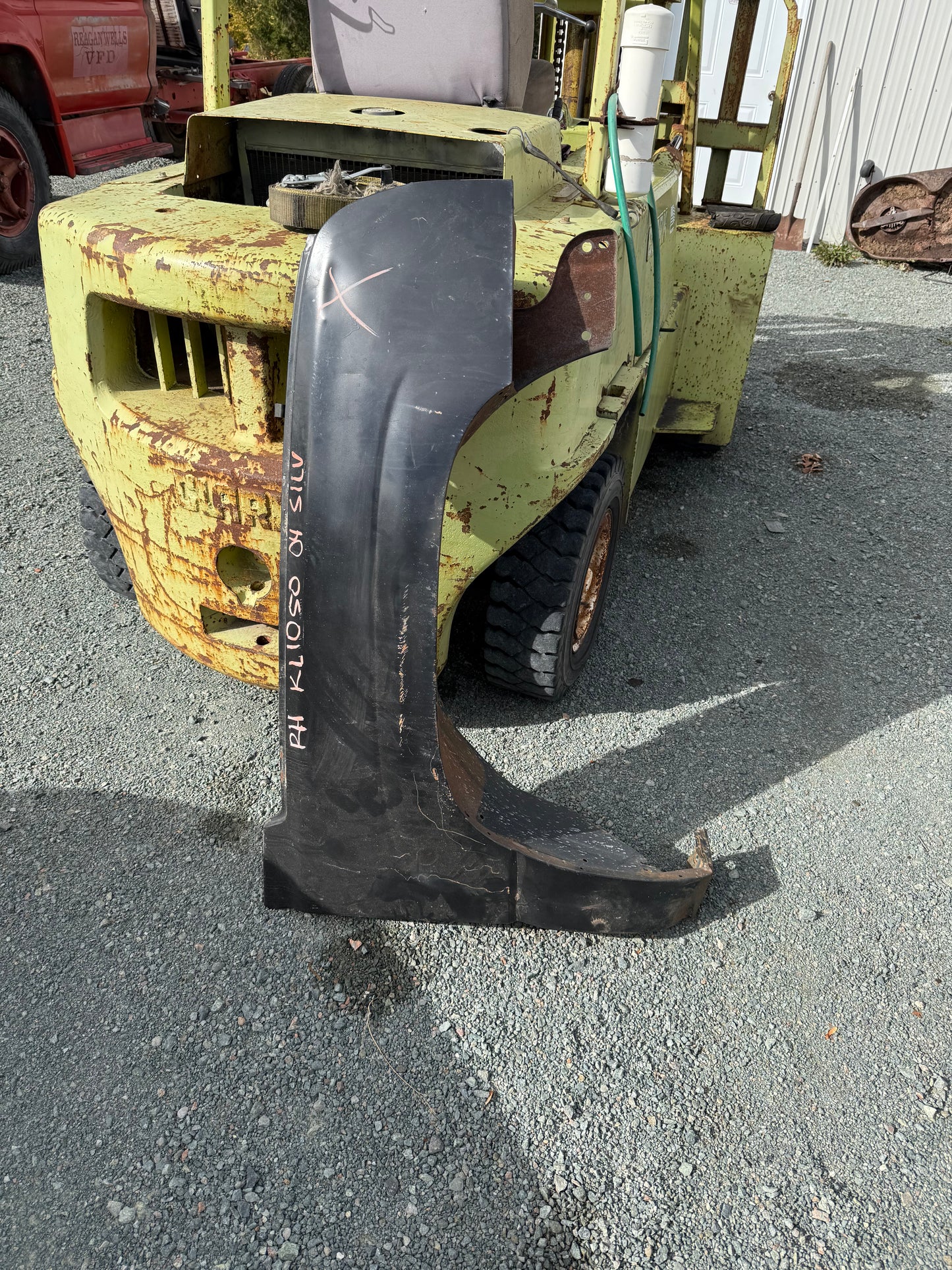 2003-2006 Chevrolet Silverado/GMC Sierra Front, Passenger Side Fender