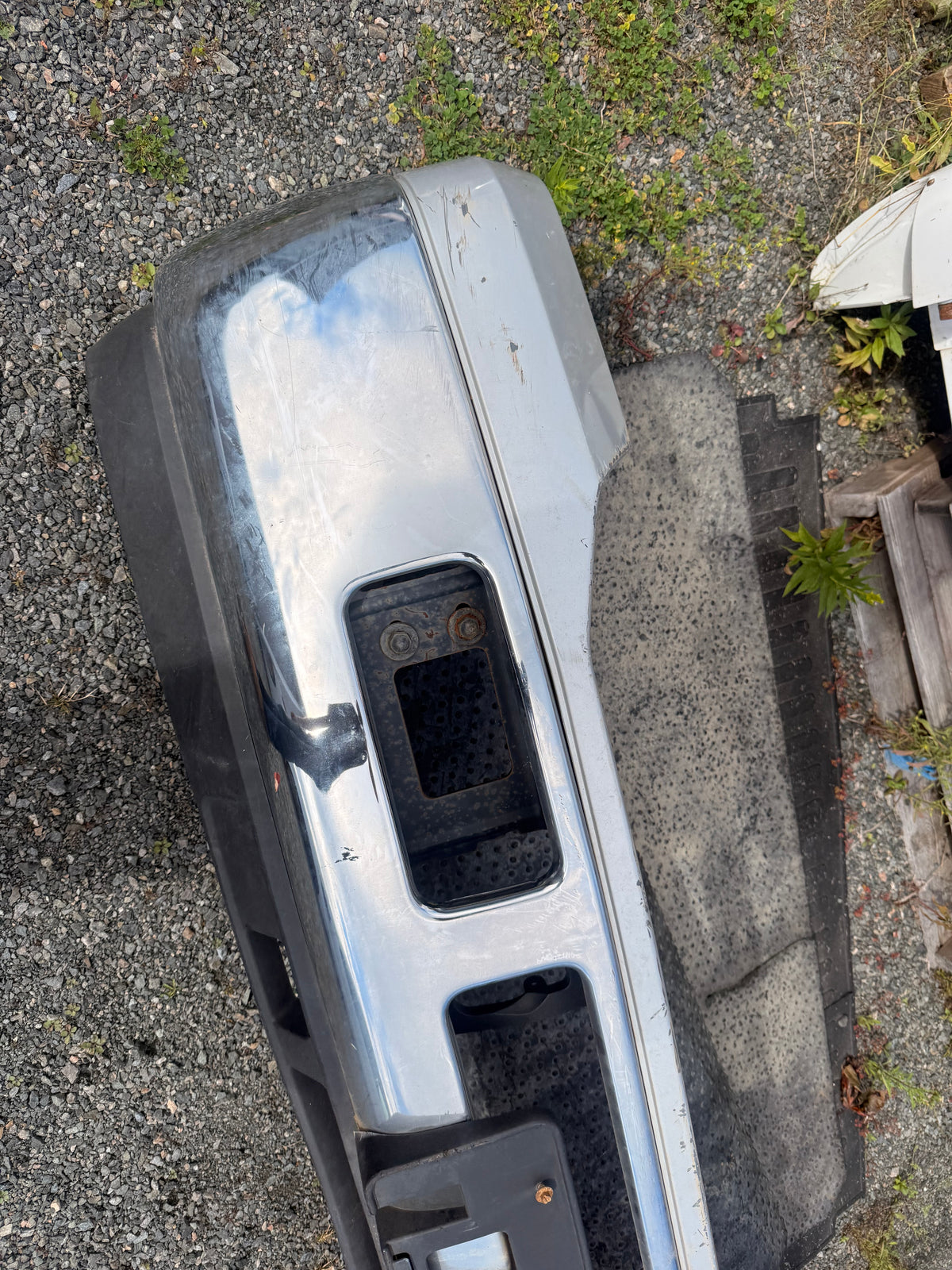 2005-2007 Ford F-250 F-350 F-450 OEM Chrome Front Bumper