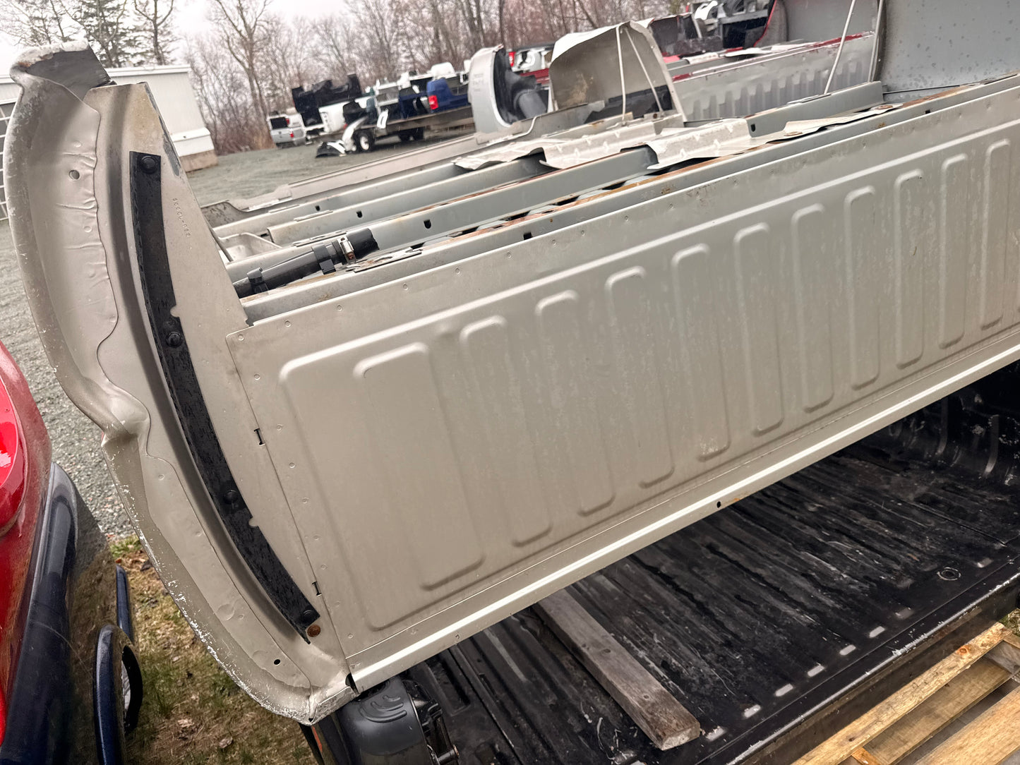 1999–2007 GMC Sierra 6'6" Standard Bed Truck Box