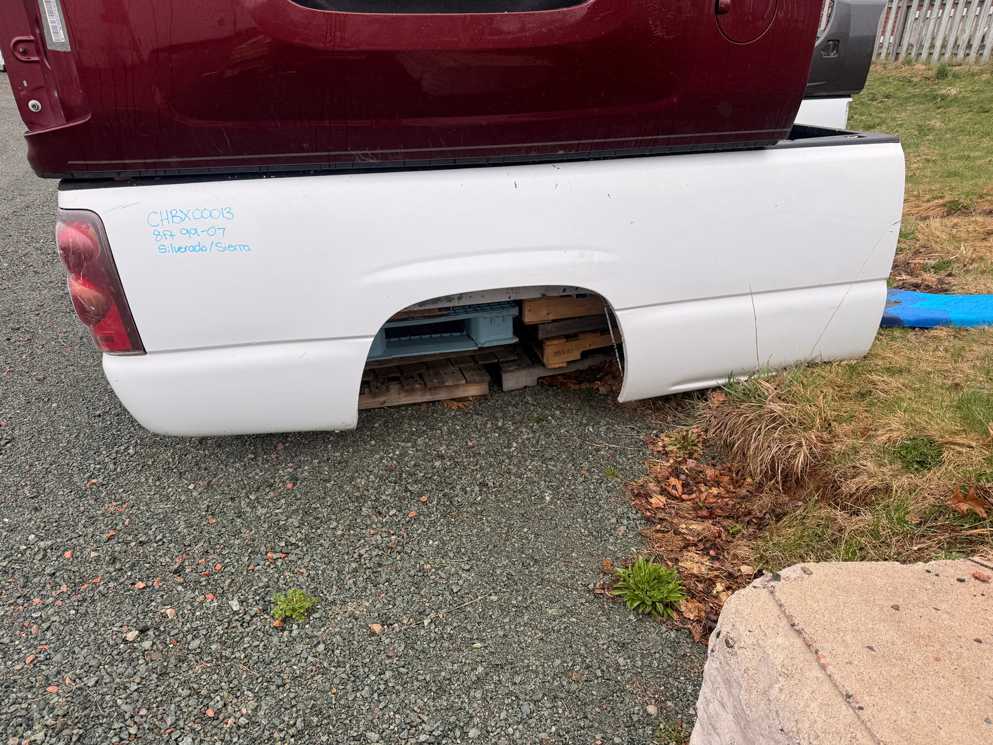 1999–2007 GMC Sierra 1500/2500/3500 8ft Long Bed Truck Box