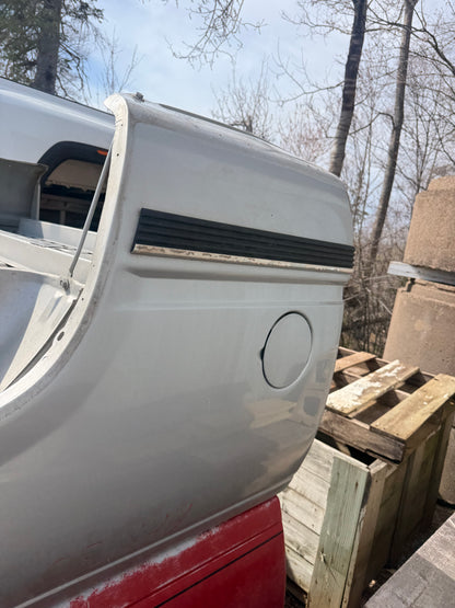 1988–1998 GMC Sierra 1500 2500 3500 6'6" Standard Bed Truck Box
