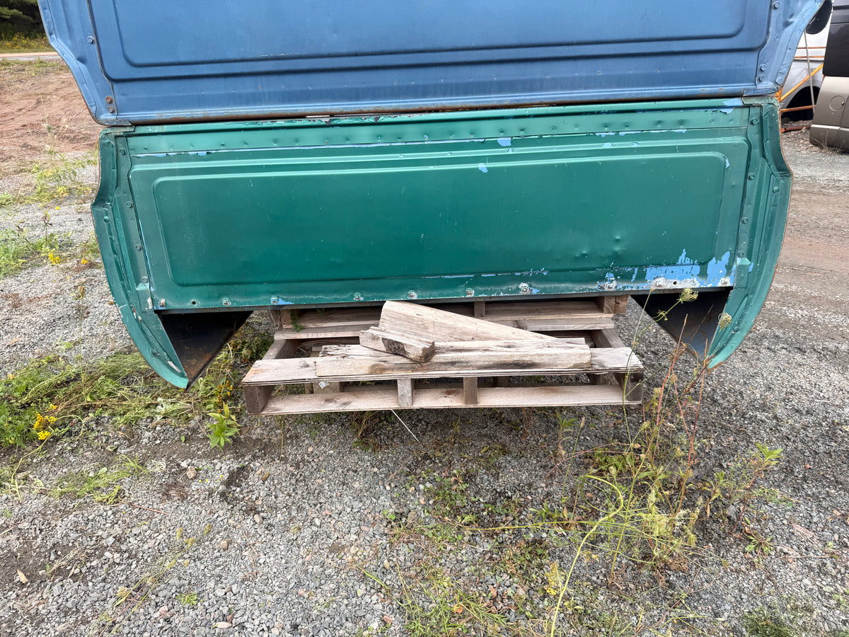 1973-1987 Chevrolet C/K Series 8' Long Bed Truck Box