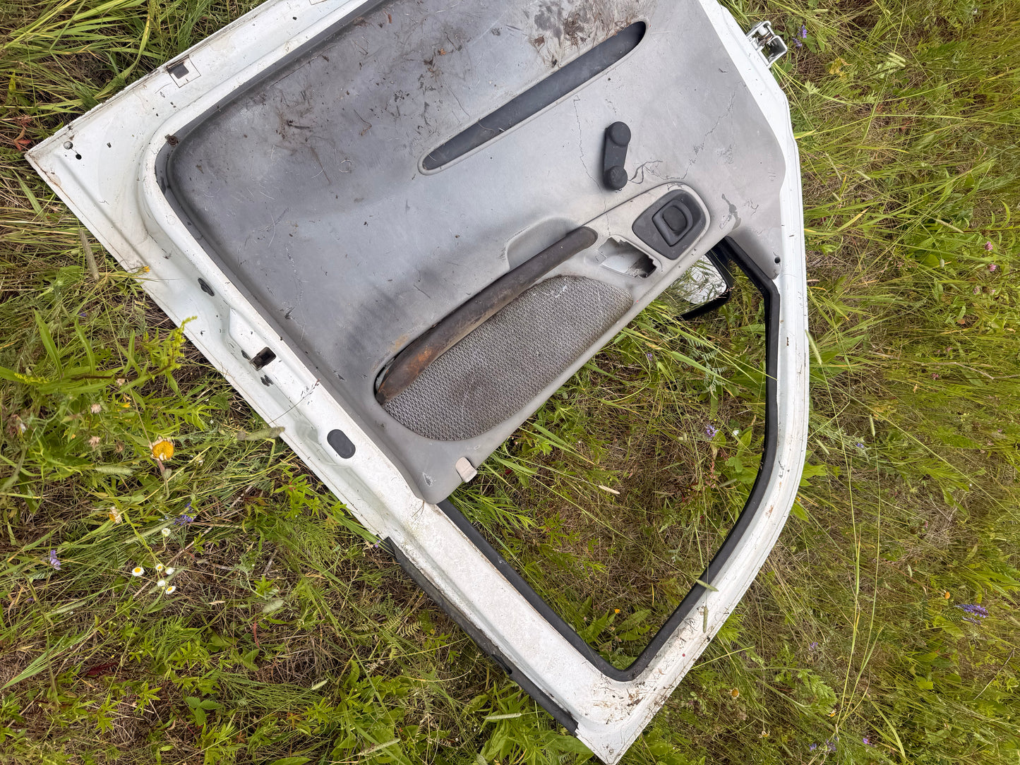 1997-2004 Dodge Dakota OEM Passenger Side Door