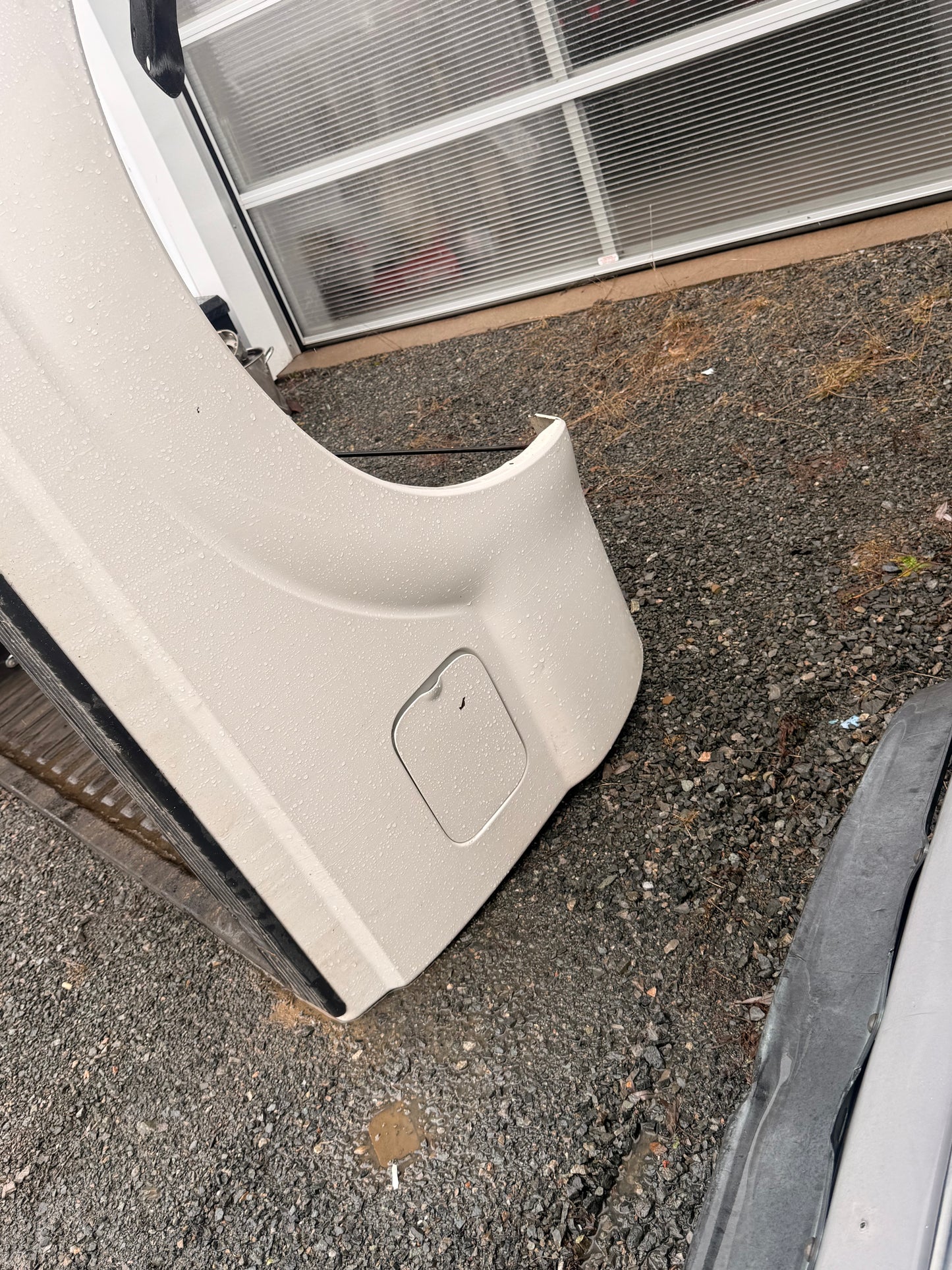 2011–2016 Ford F-250/F-350 6'9" Standard Bed Truck Box