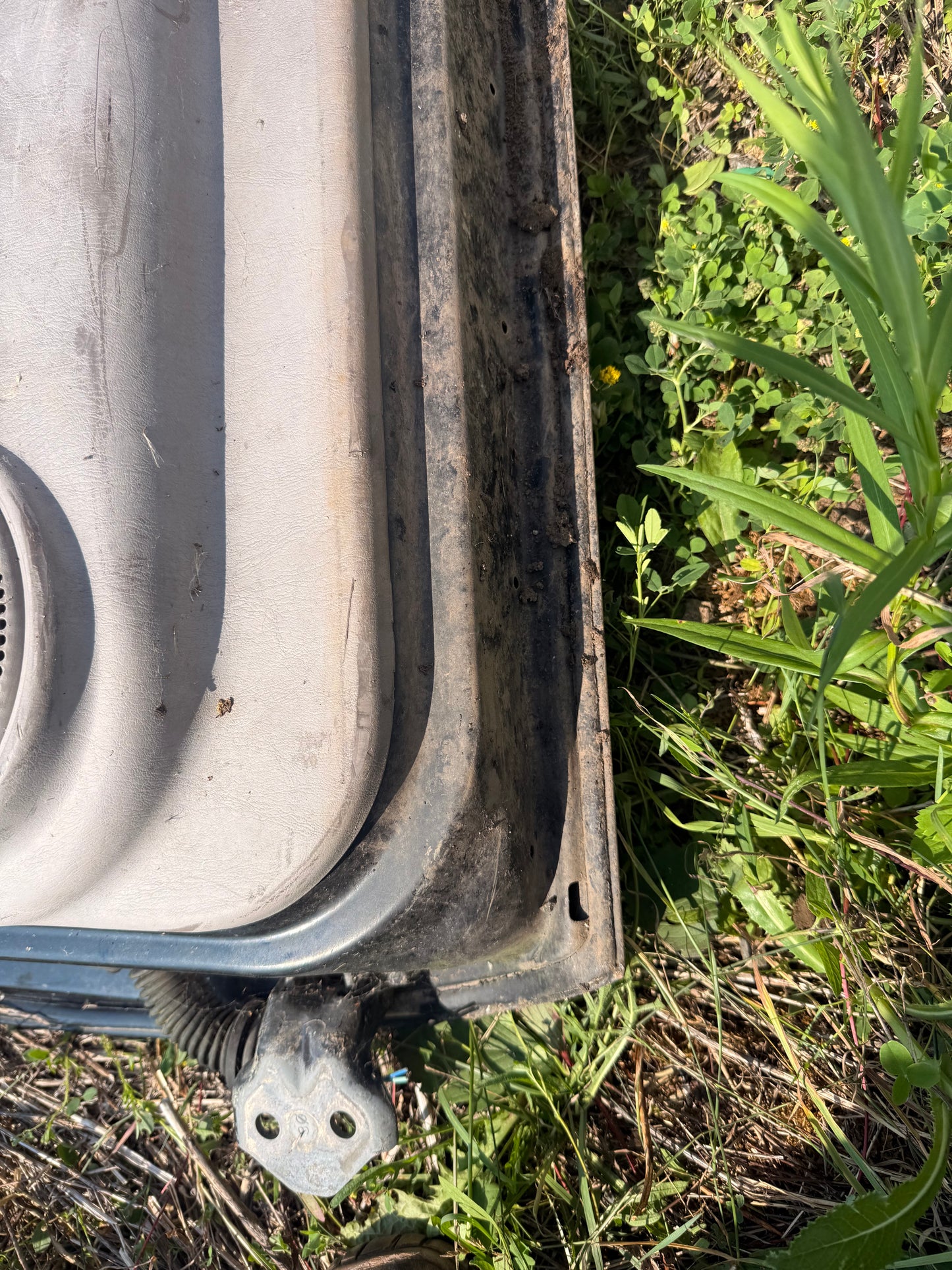 1995-2004 Toyota Tacoma OEM Front Passenger Side Door