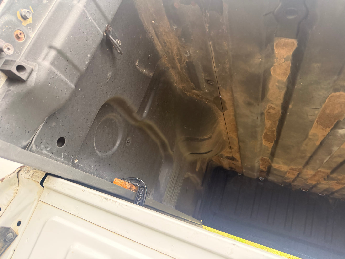 2004–2015 Nissan Titan 6'6" Standard Bed Truck Box