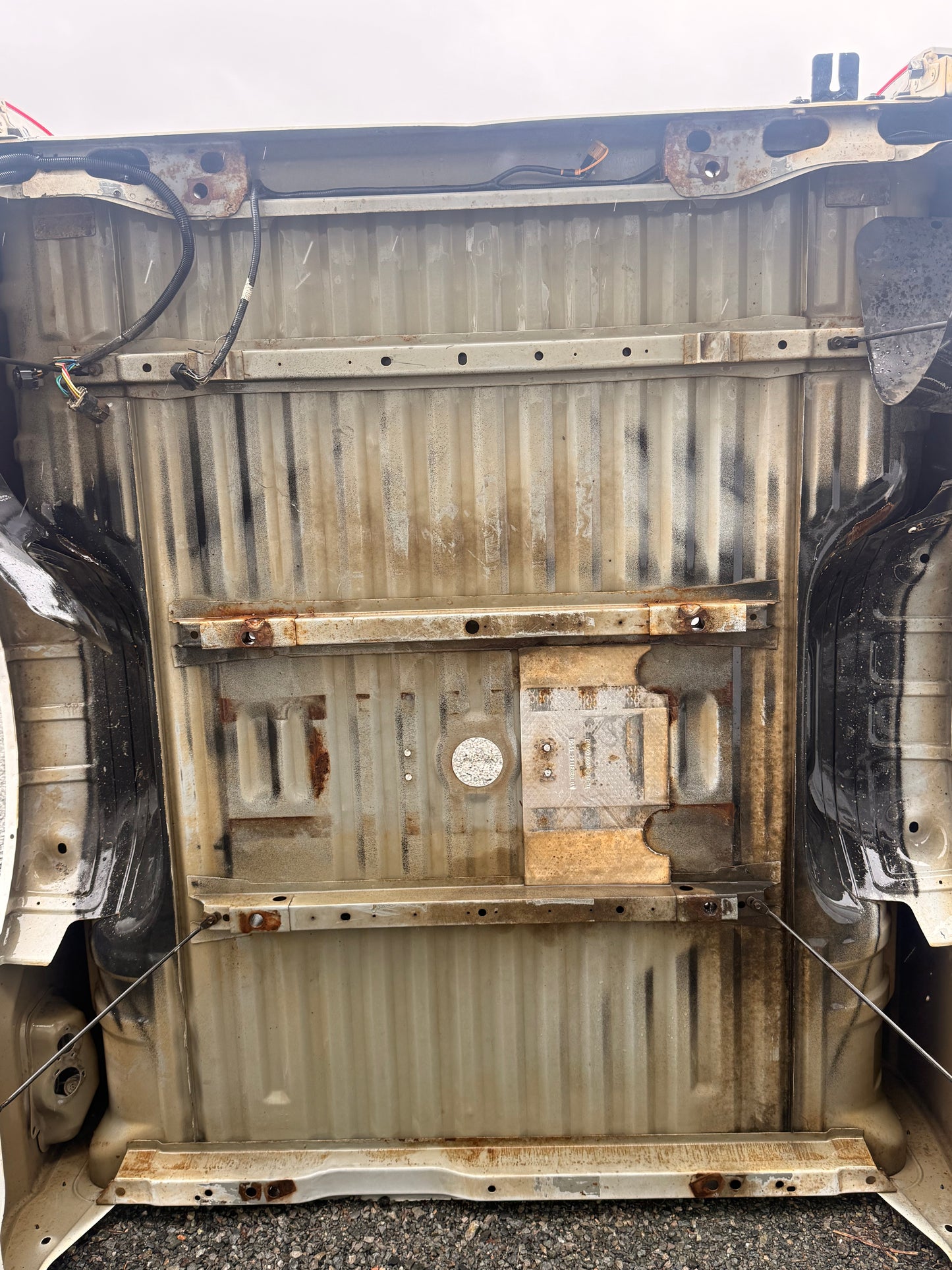 2011–2016 Ford F-250/F-350 6'9" Standard Bed Truck Box