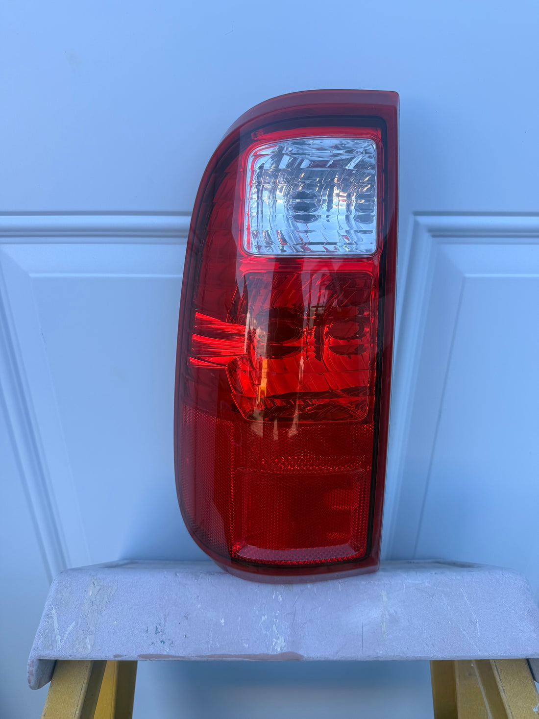 2008–2016 Ford F-250 F-350 F-450 OEM Driver Side Tail Light