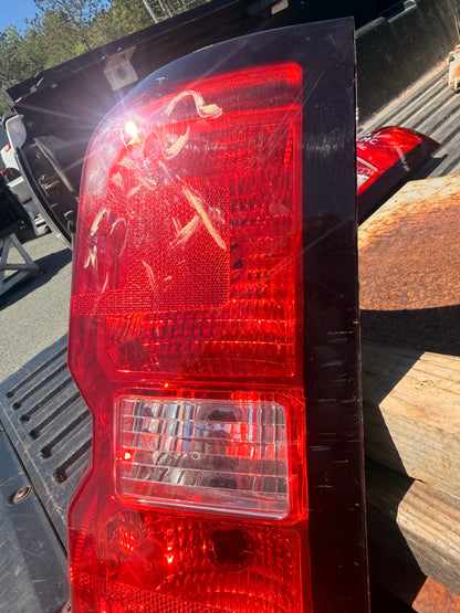 2014–2019 Chevrolet Silverado 1500 2500 3500 Driver Side Tail Light