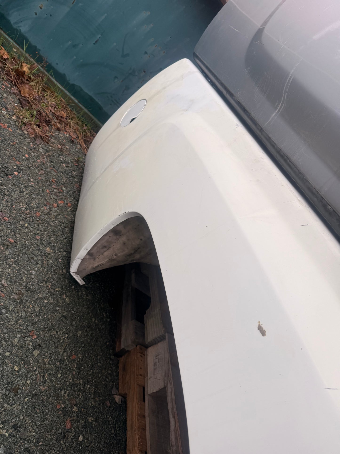 2007–2013 Chevrolet Silverado 1500 2500 3500 8ft Long Bed Truck Box