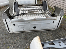 1999-2010 Ford F-250/F-350, 6.5ft Long Truck Box