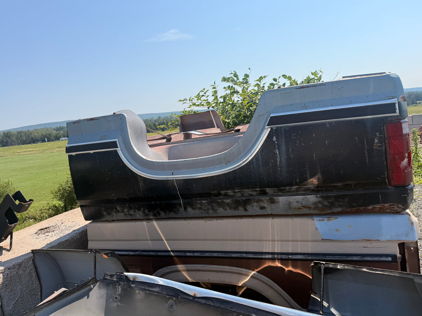 1980-1986 Ford F-150 F-250 F-350 6’7” Standard Bed Truck Box