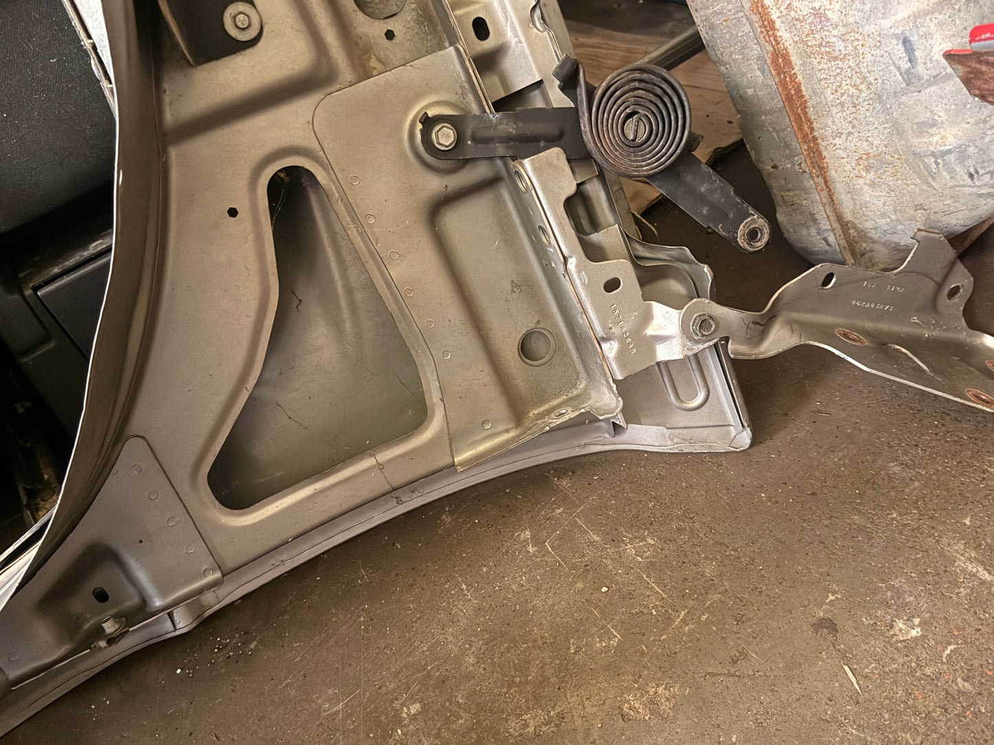 2003-2006 Chevrolet Silverado “Cat Eye” Passenger Side Fender