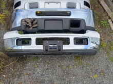 2005-2007 Ford F-250 F-350 F-450 OEM Chrome Front Bumper