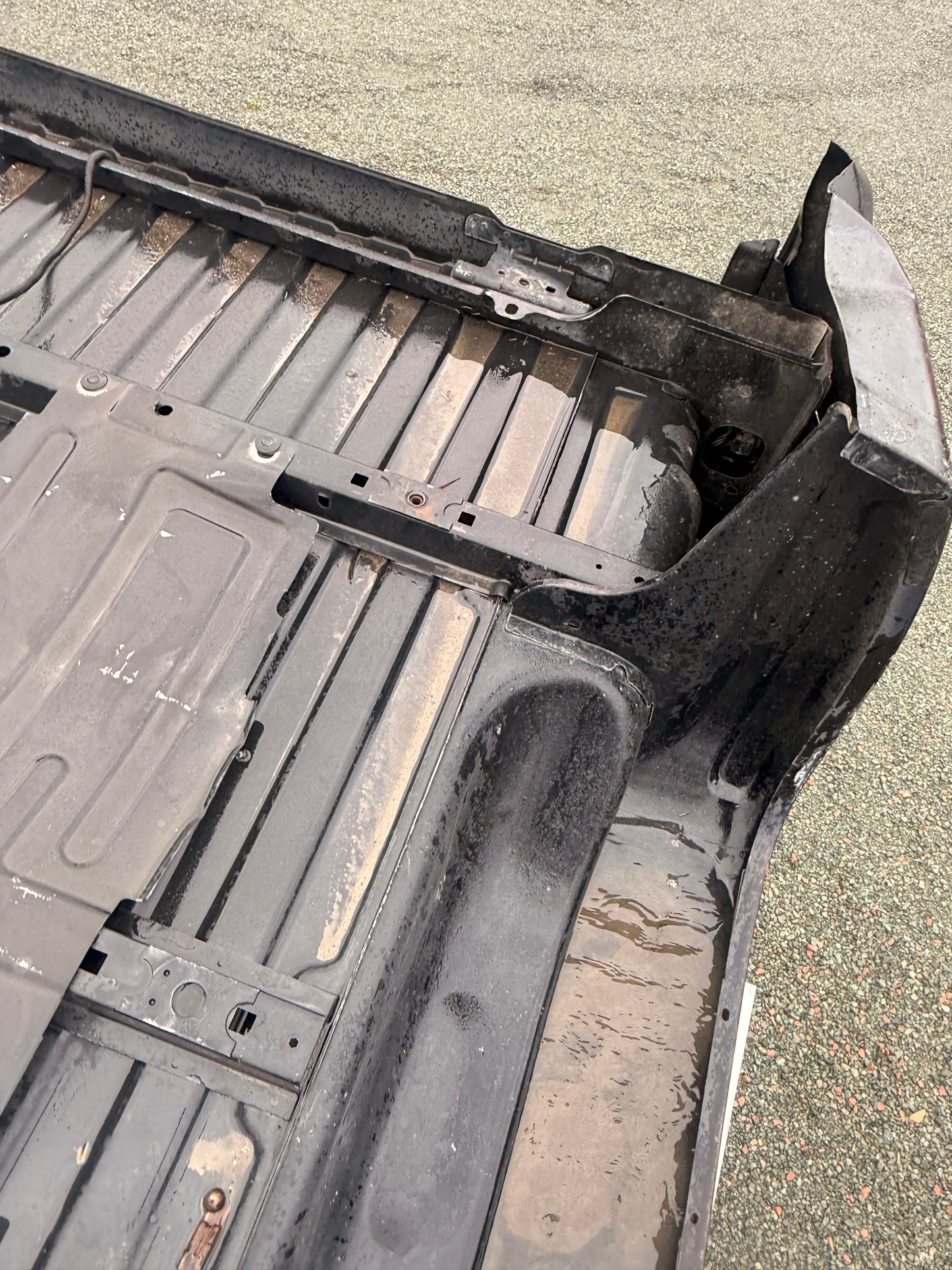 2007-2013 Chevrolet Silverado 1500 5’8” Short Bed Truck Box
