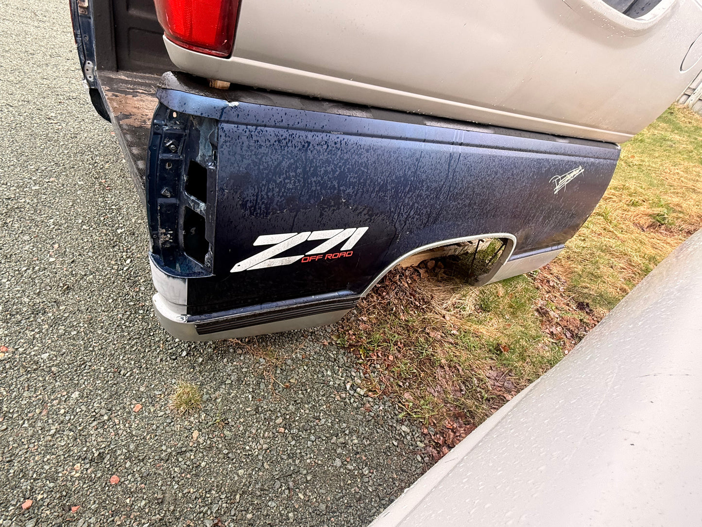 1988-1998 Chevrolet Silverado 6’6” Standard Bed Truck Box