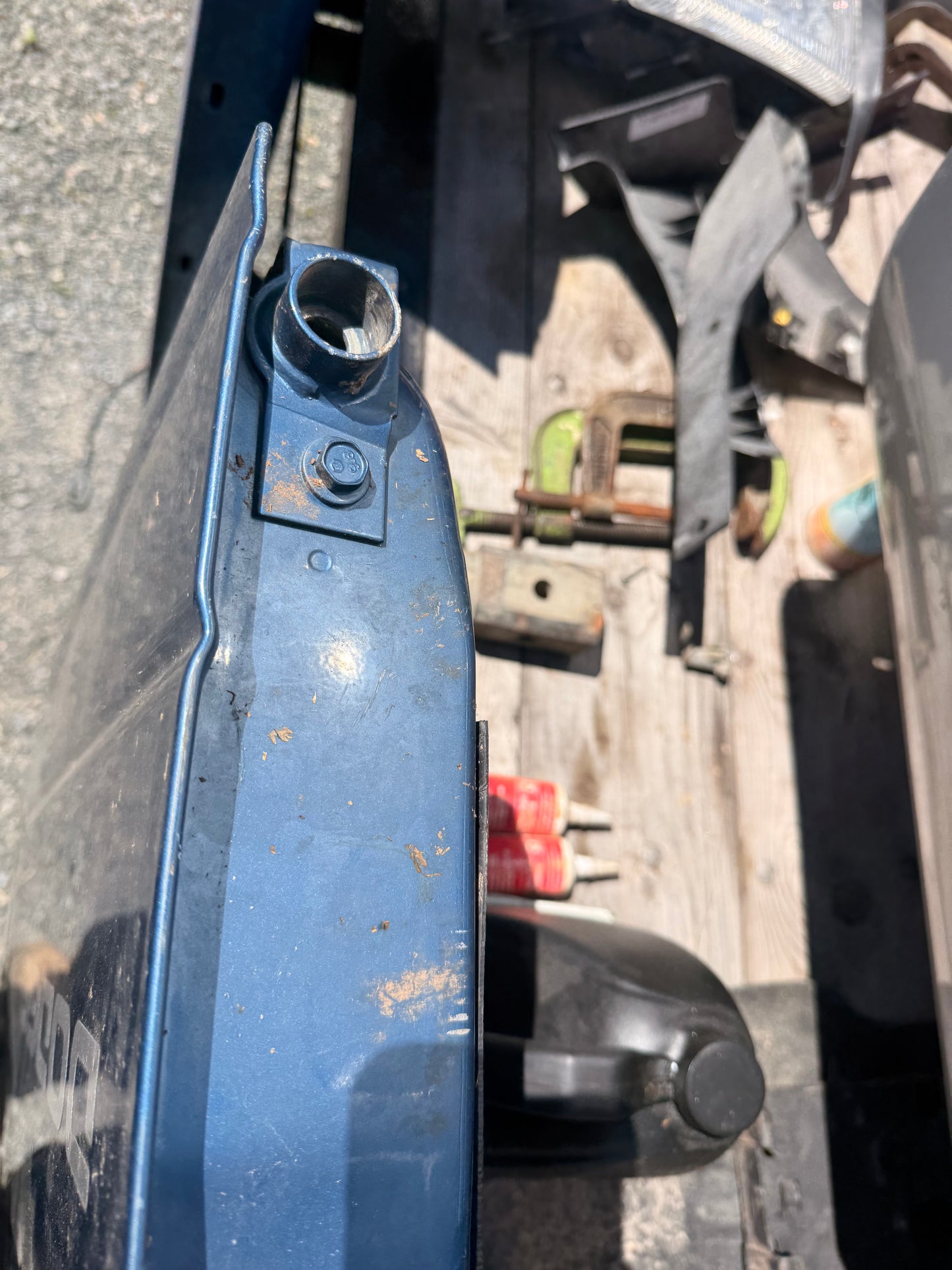 1997-2004 Dodge Dakota Tailgate