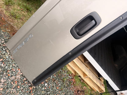 1999-2007 GMC Sierra 1500 2500 3500 Tailgate