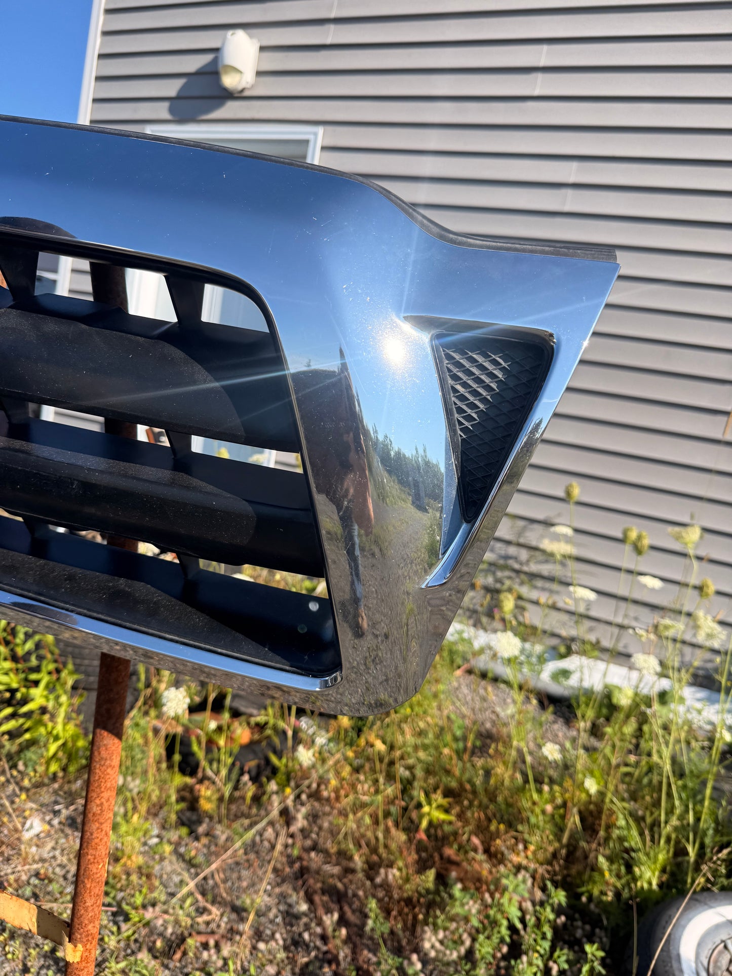 2005-2011 Toyota Tacoma OEM Chrome Grill