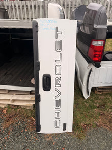 1999–2007 GMC Sierra 1500 2500 3500 Tailgate